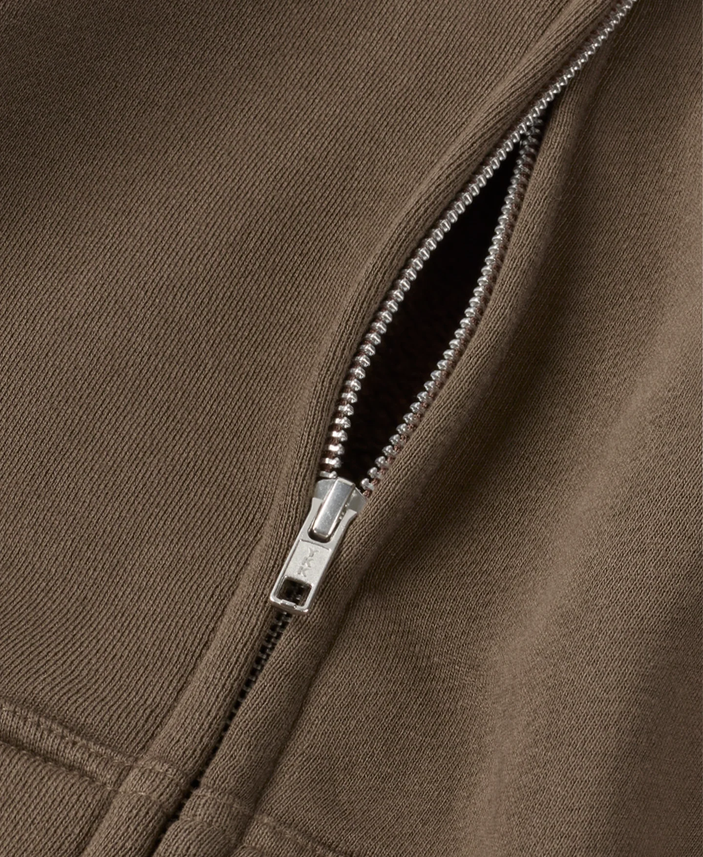 450 GSM 'Mocha Brown' Zipper - Image 4