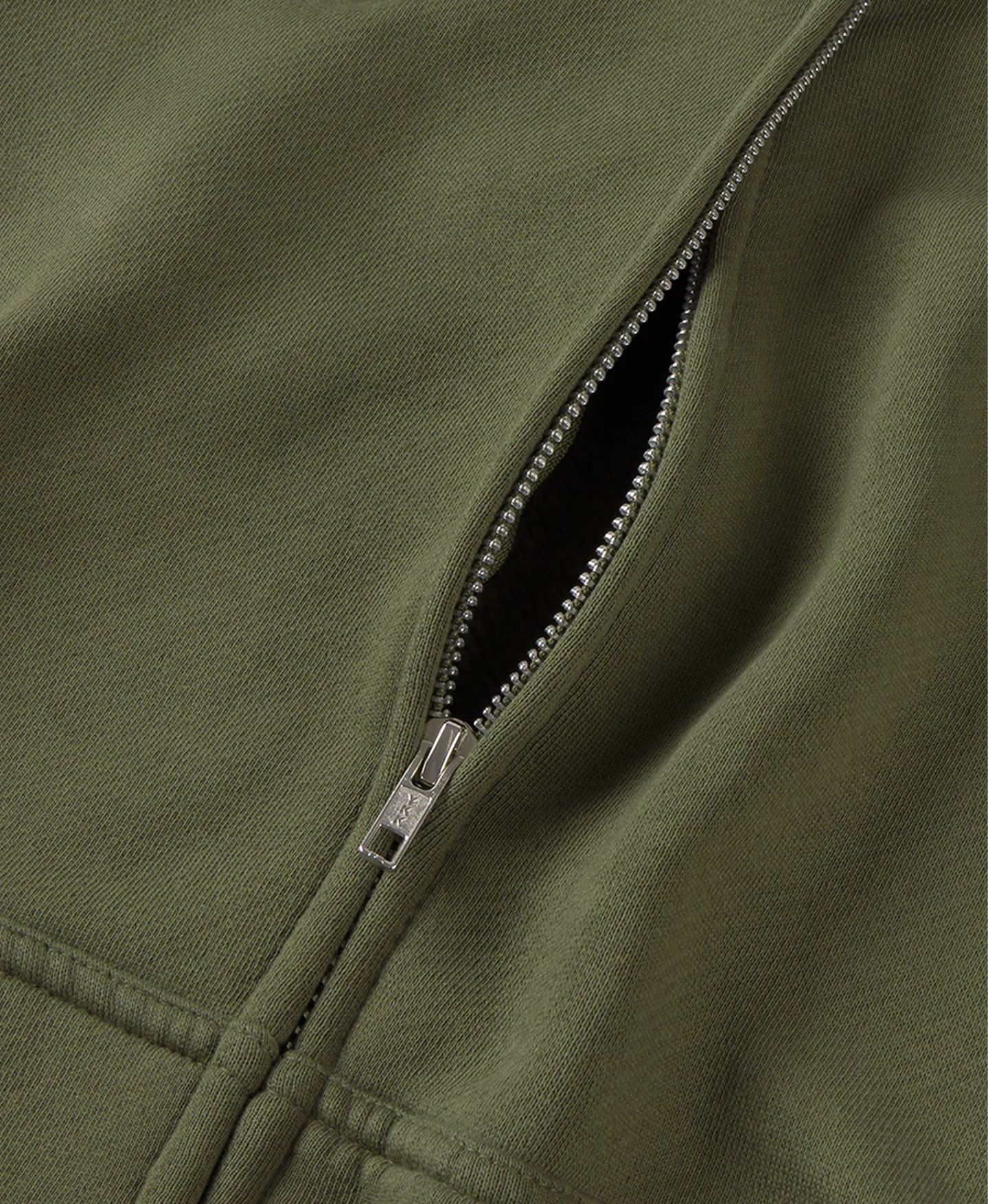 450 GSM ‘Olive’ Zipper - Image 4