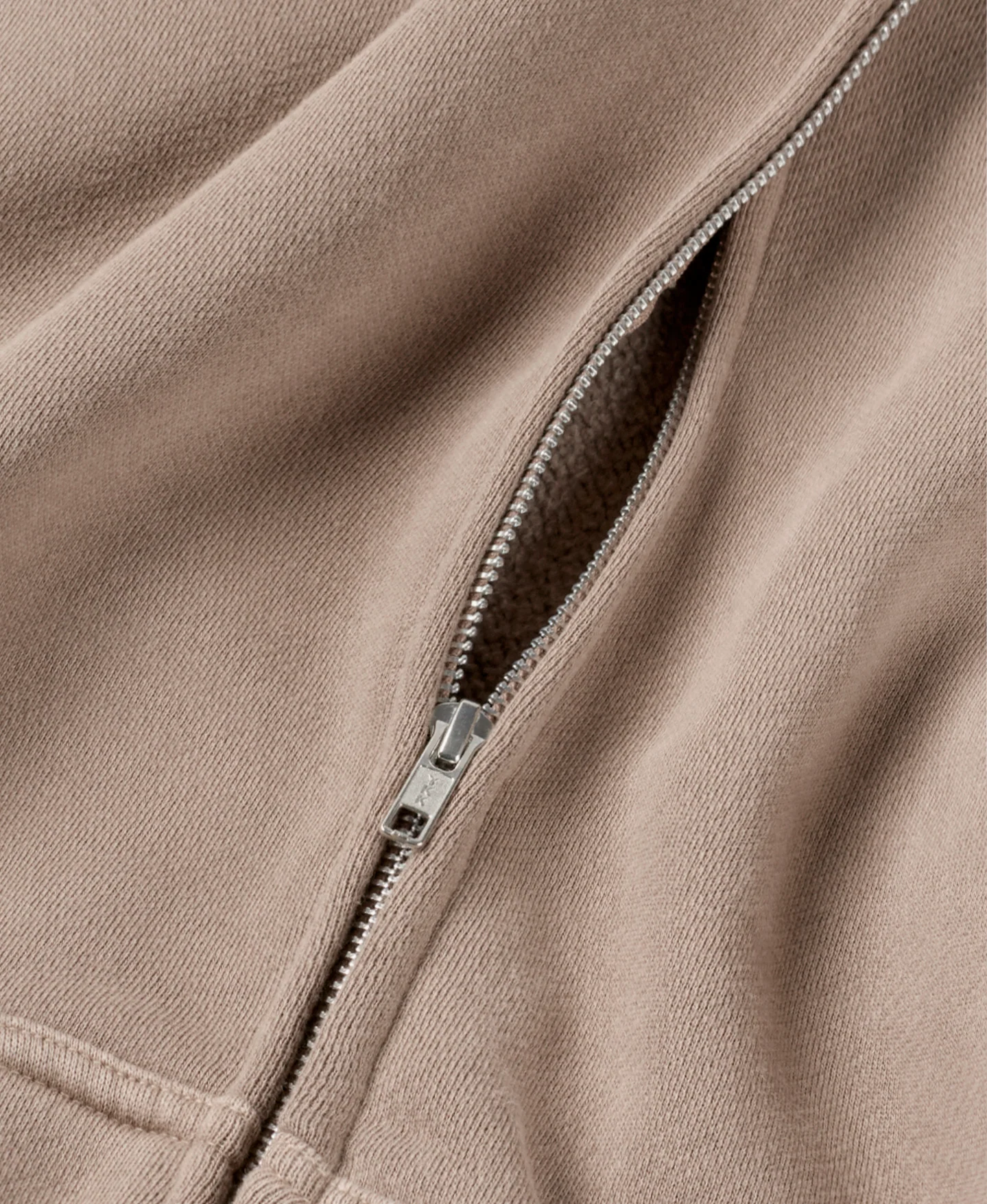 450 GSM 'Vintage Taupe' Zipper - Image 3