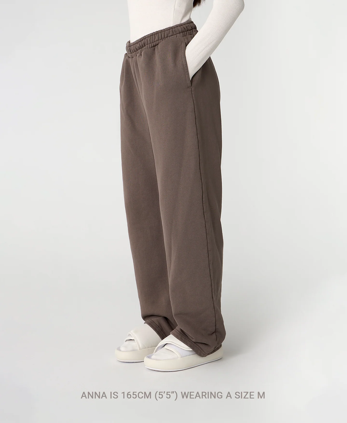 600 GSM 'Ecru' Straight-leg Pants - Image 9