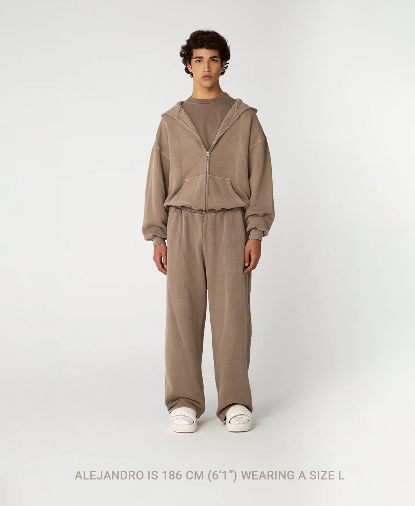 450 GSM 'Ecru' Zipper - Image 8